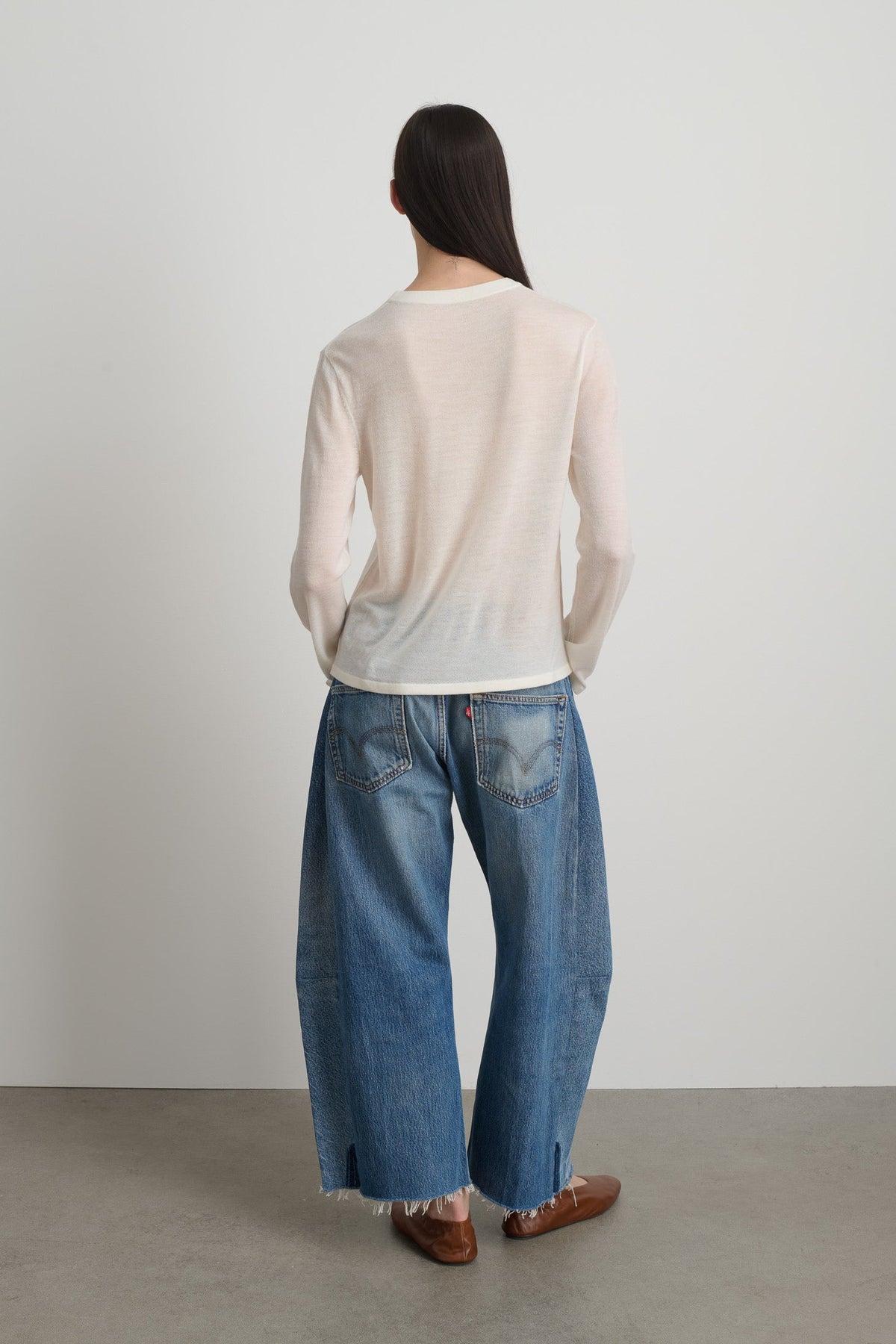 Classic Crewneck Pullover Oyster